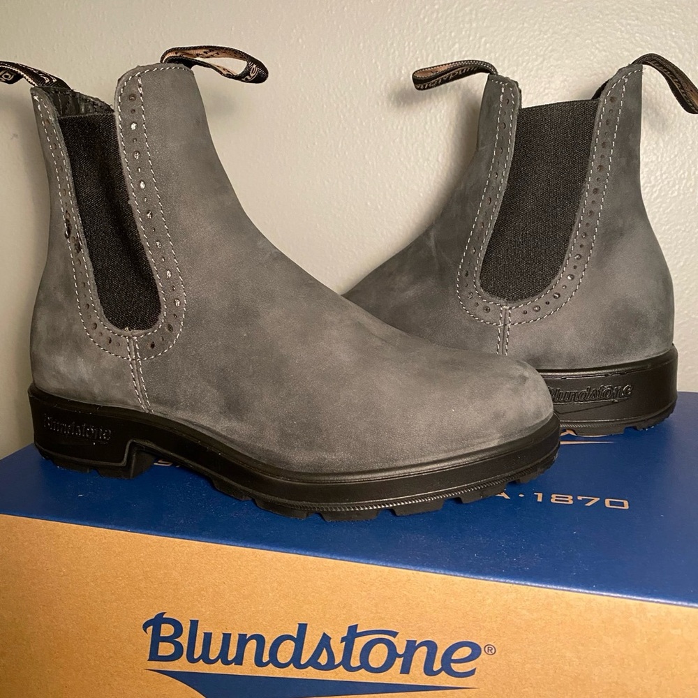 Blundstone Women’s Grey Chelsea Boots